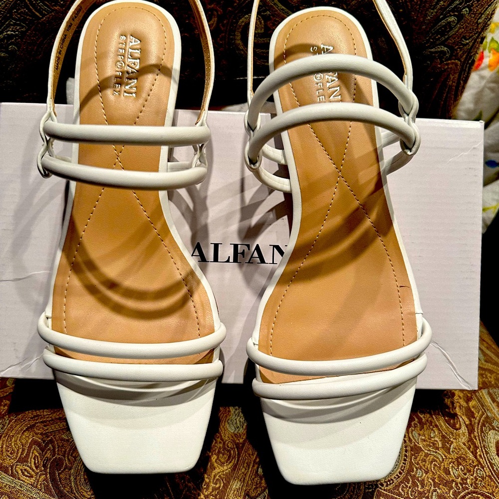 Alfani Women’s Kittenhill Sandals